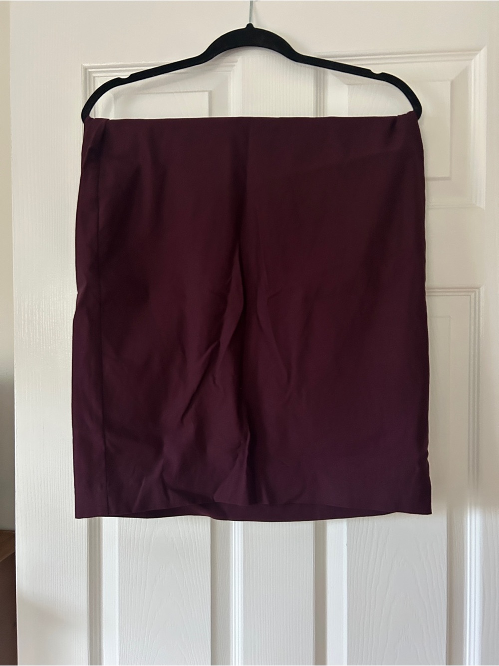 Elle Maroon Above the Knee Pencil Skirt size L